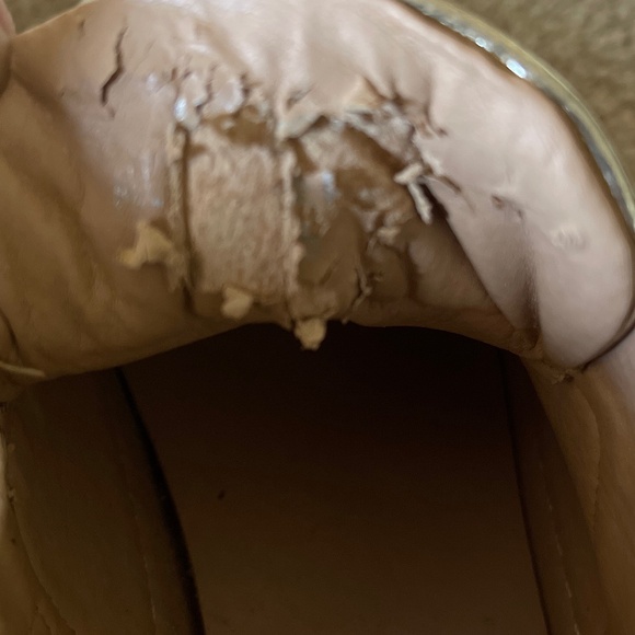 Ladies metallic wedge platform sneakers with pearl accent - Picture 10 of 10